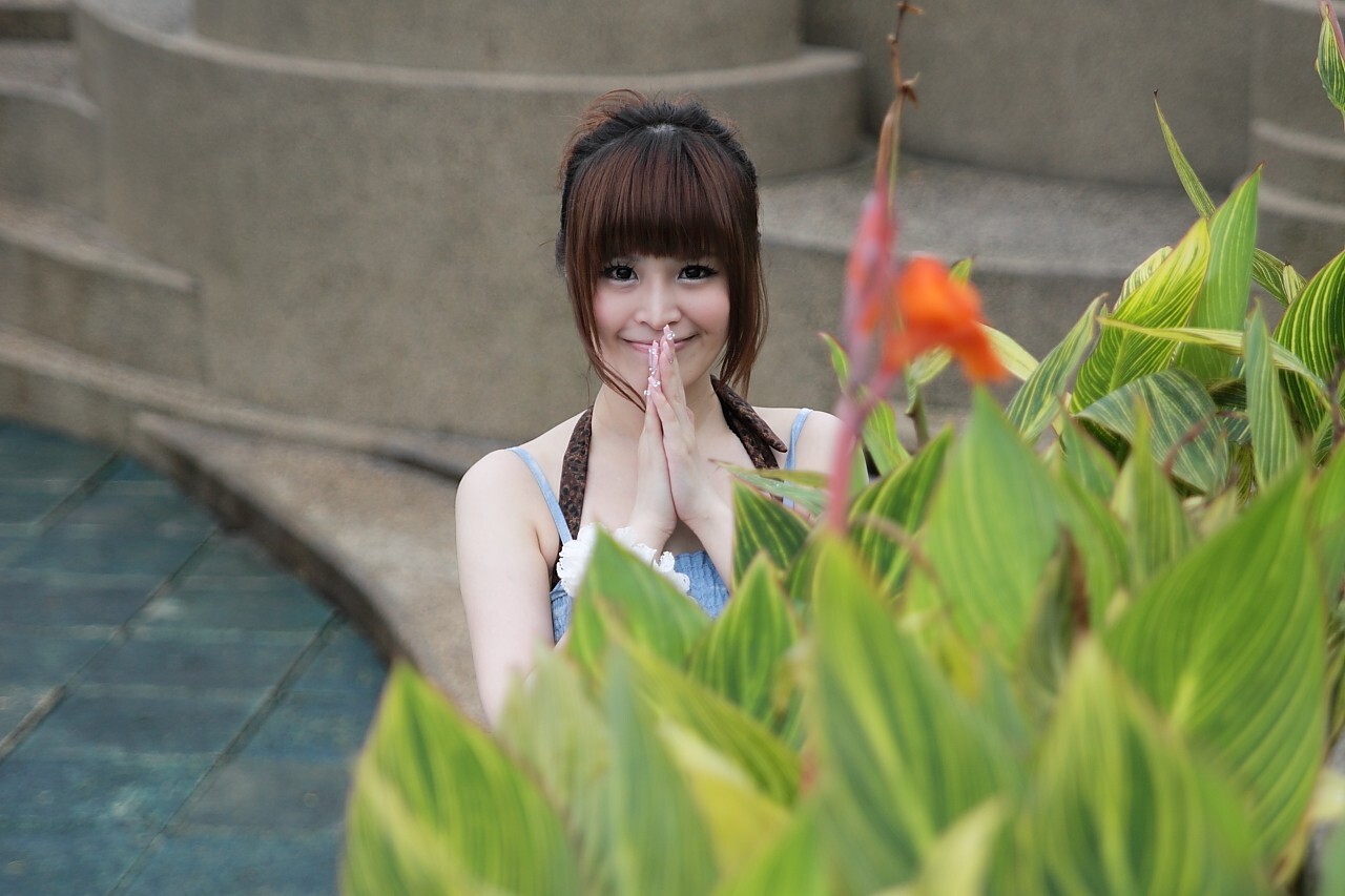 精品美女模特写真之台湾外拍模特白白