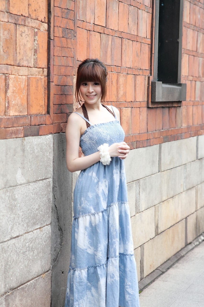 精品美女模特写真之台湾外拍模特白白