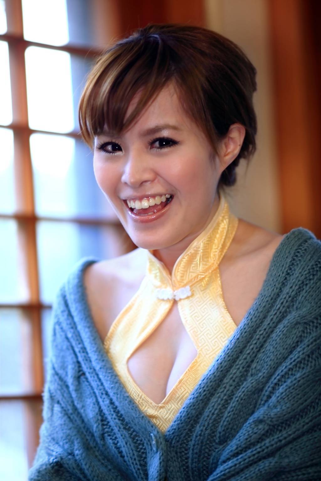 精品美女模特写真之台湾外拍模特白白