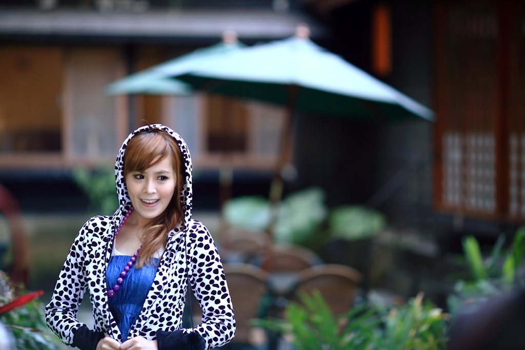 精品美女模特写真之台湾外拍模特白白