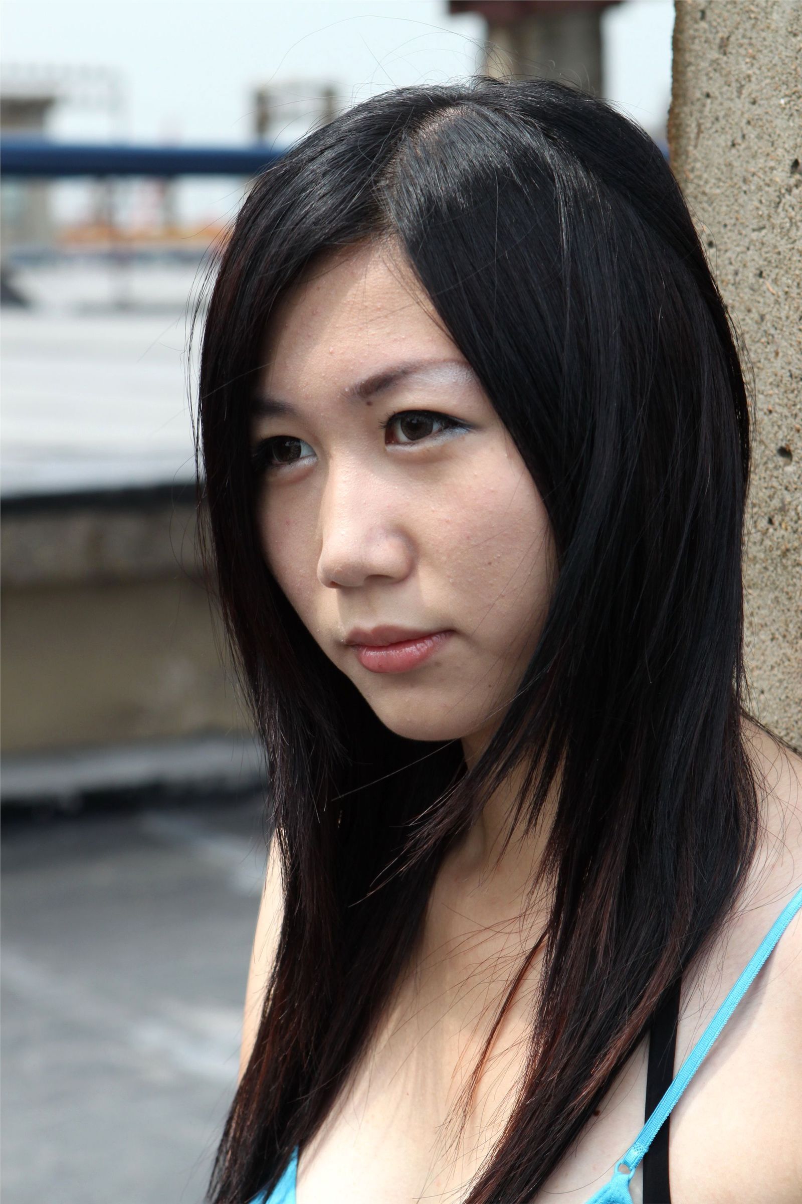 [网络收集] 2013.09.13 美女娇娇 创意园外拍