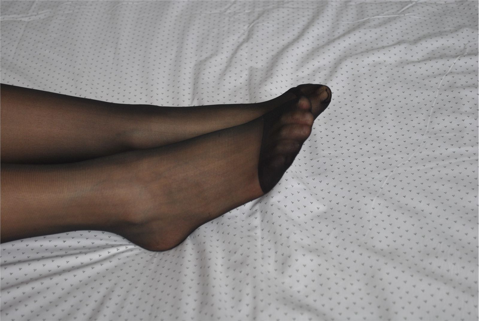 [网络收集] 2013.11.25 宾馆随拍黑丝空姐