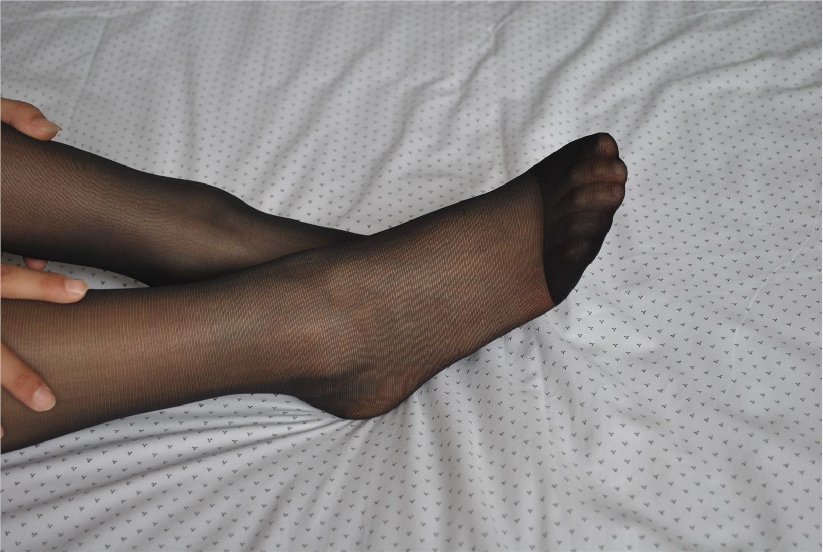 [网络收集] 2013.11.25 宾馆随拍黑丝空姐