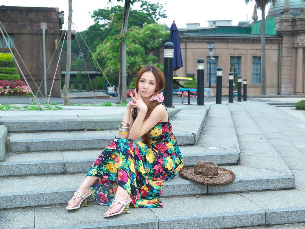 [黑丝吧] 2013.12.15 内部分享--模特林采缇