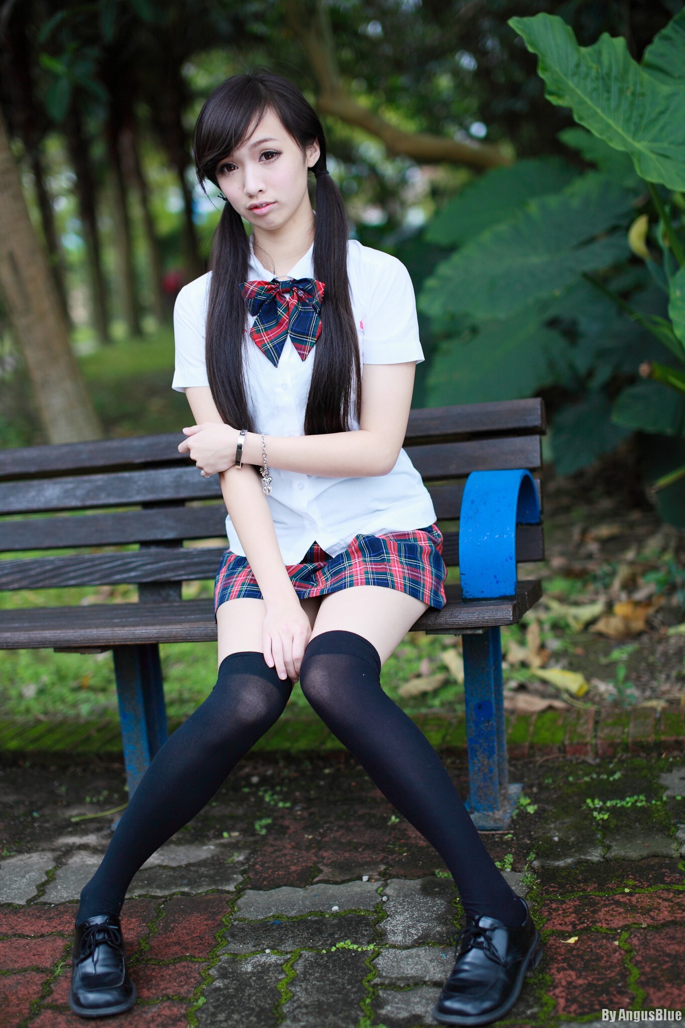 [黑丝吧] 2013.12.15 内部分享--模特林采缇