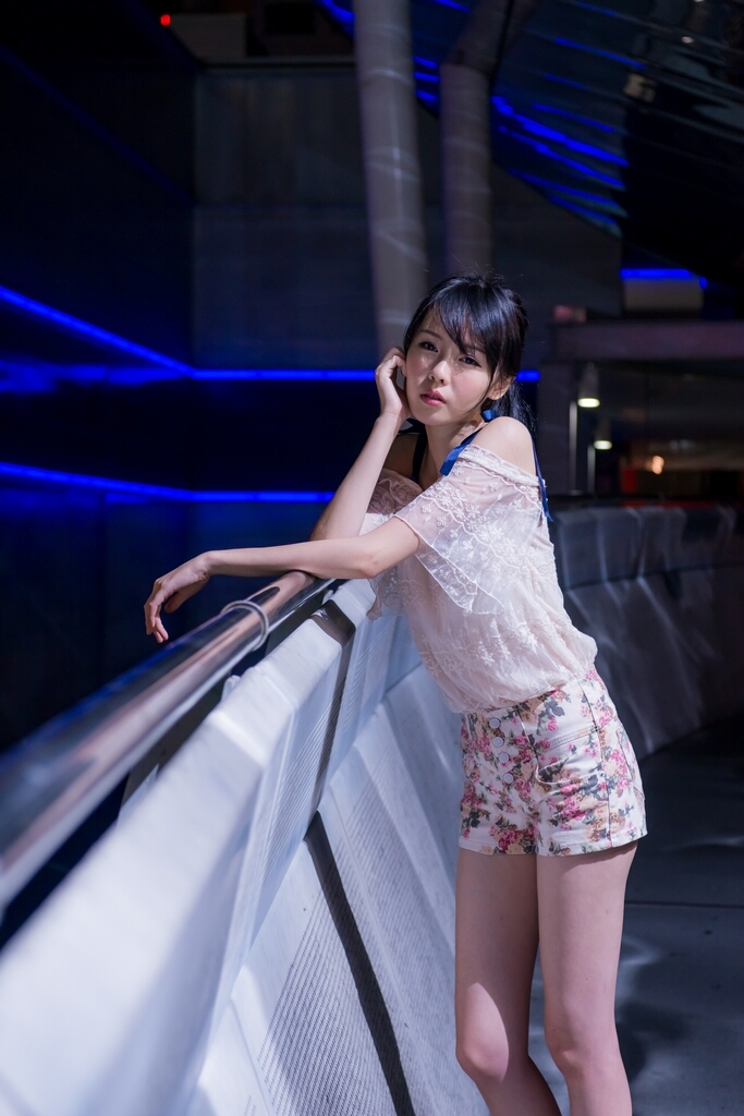 正妹台湾综艺节目助理主持人--蜜儿