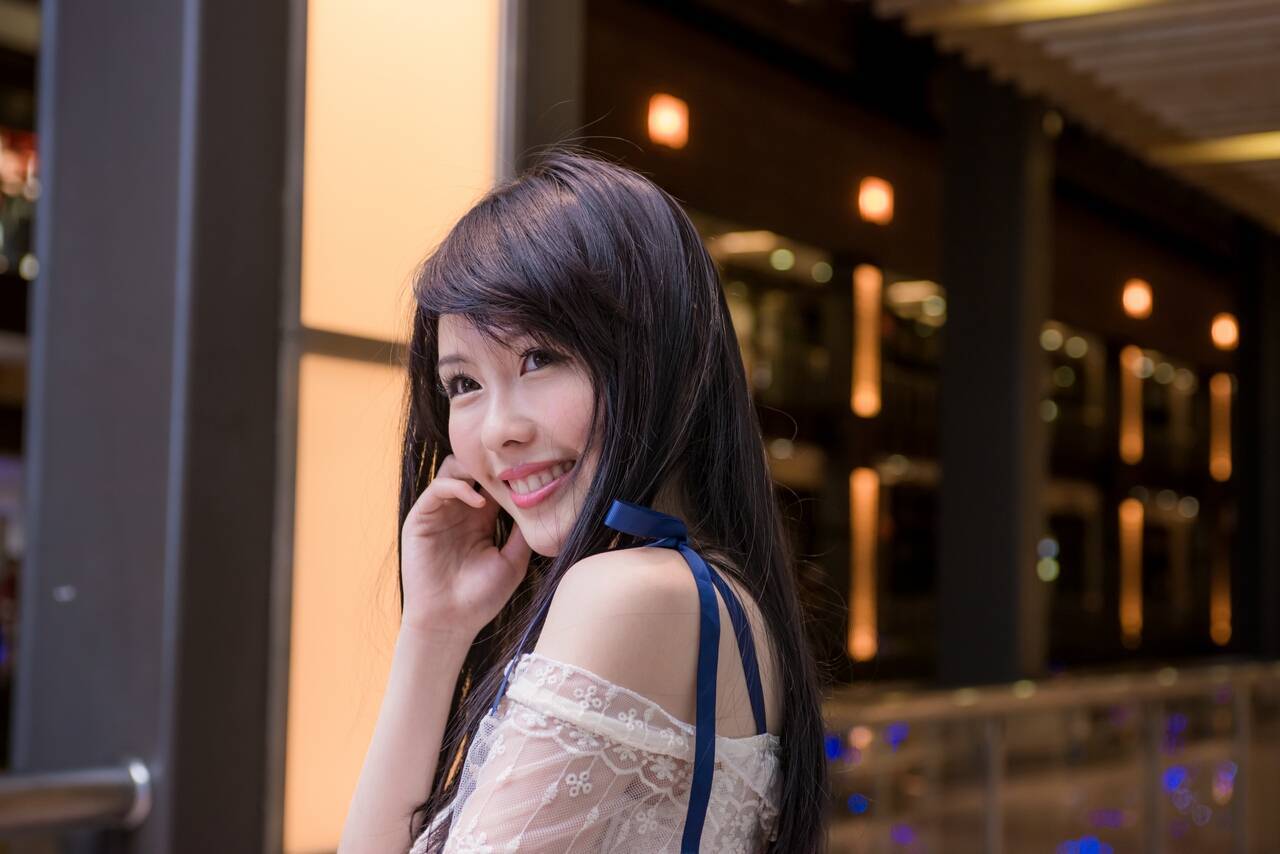 正妹台湾综艺节目助理主持人--蜜儿