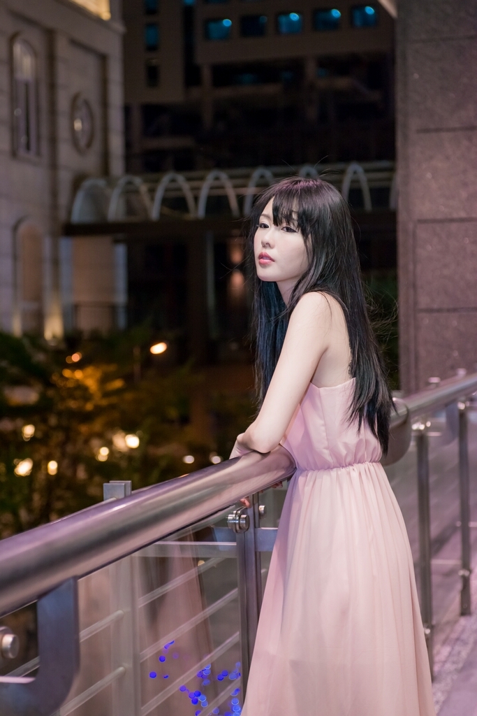 正妹台湾综艺节目助理主持人--蜜儿