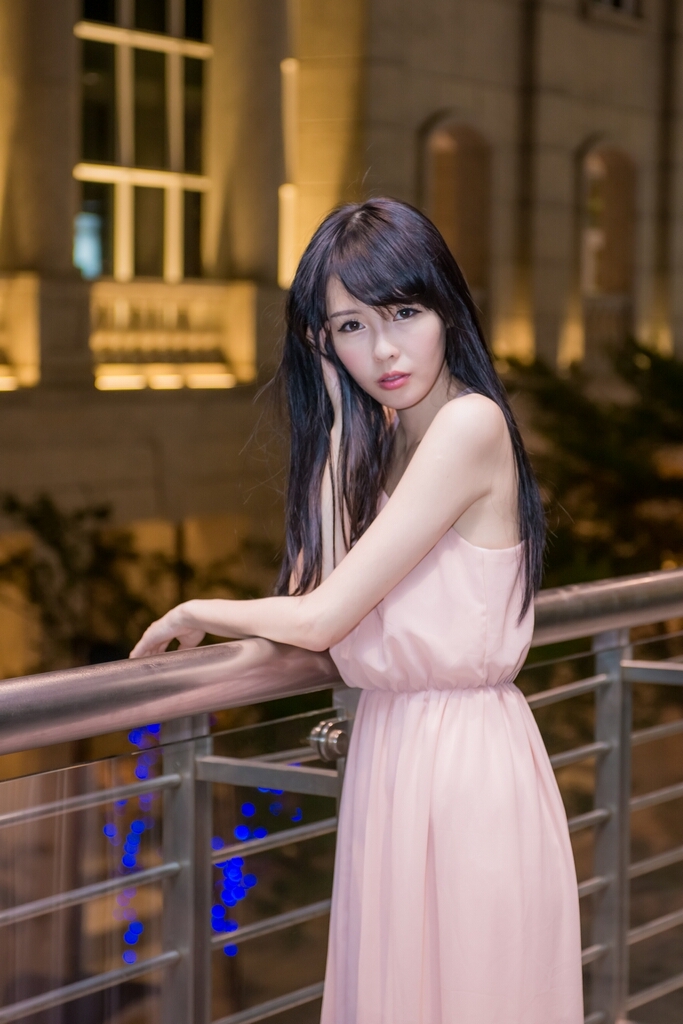 正妹台湾综艺节目助理主持人--蜜儿