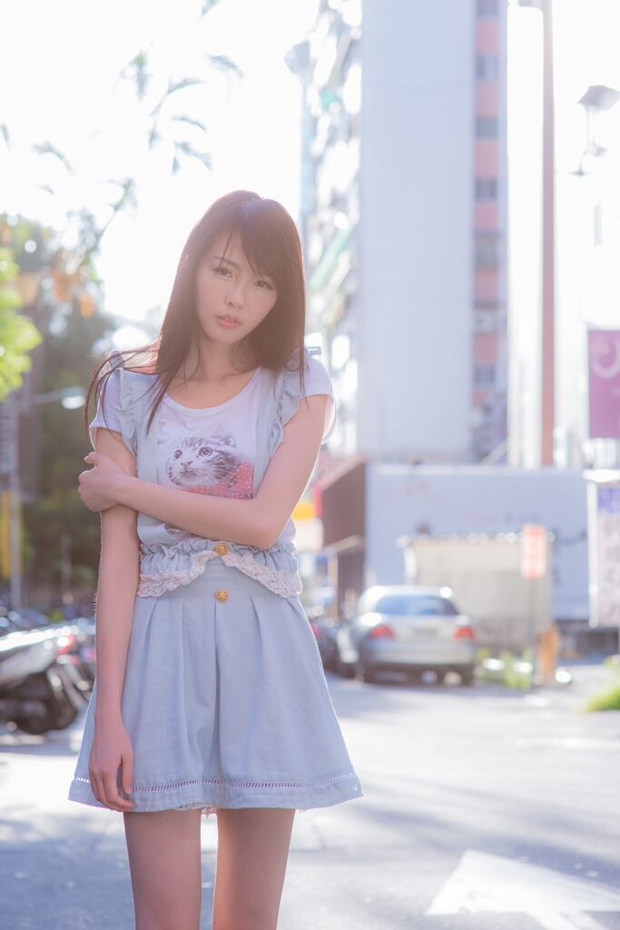 正妹台湾综艺节目助理主持人--蜜儿