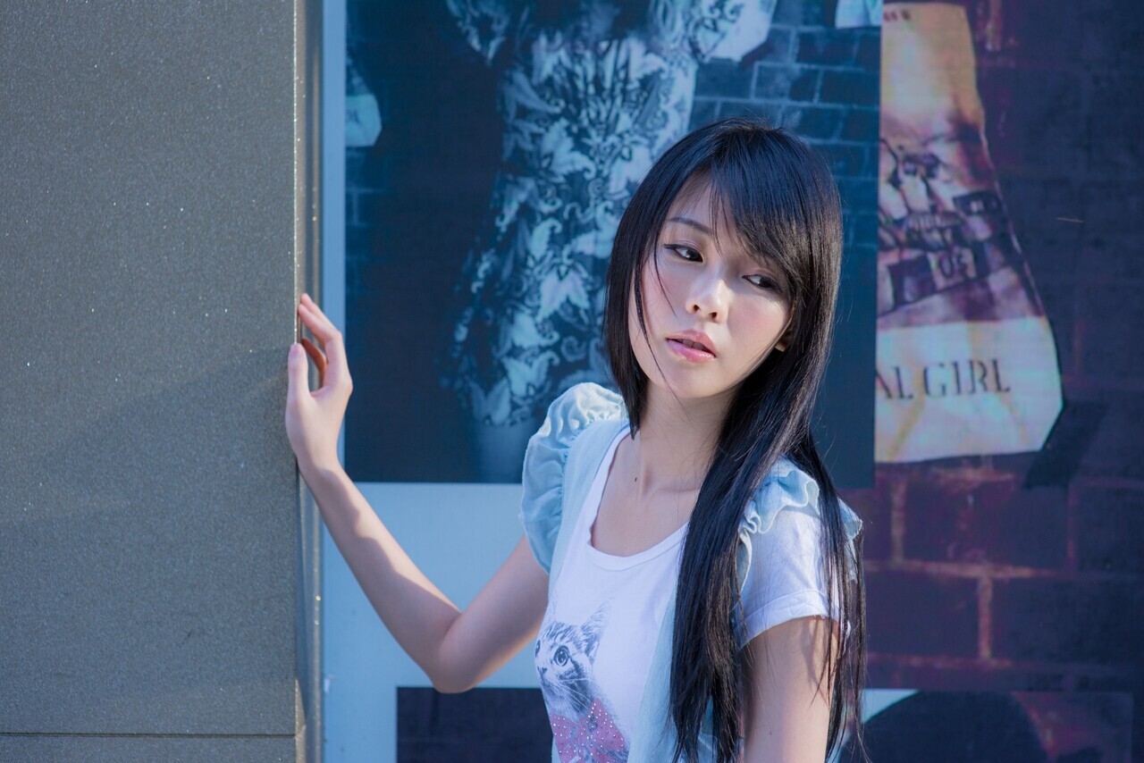 正妹台湾综艺节目助理主持人--蜜儿