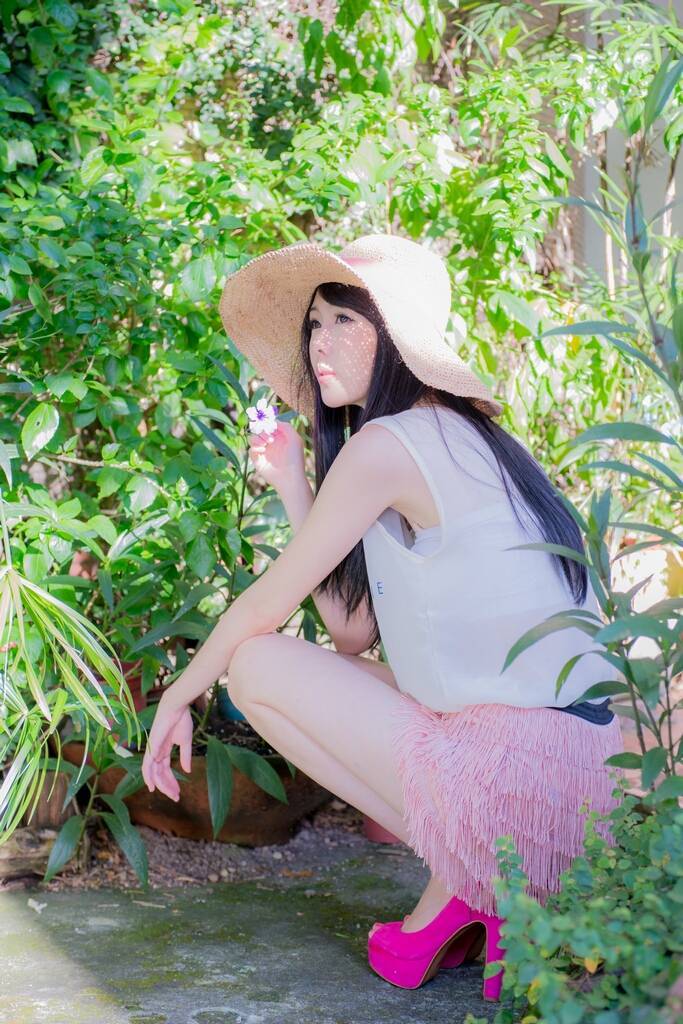 正妹台湾综艺节目助理主持人--蜜儿