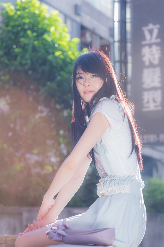 正妹台湾综艺节目助理主持人--蜜儿