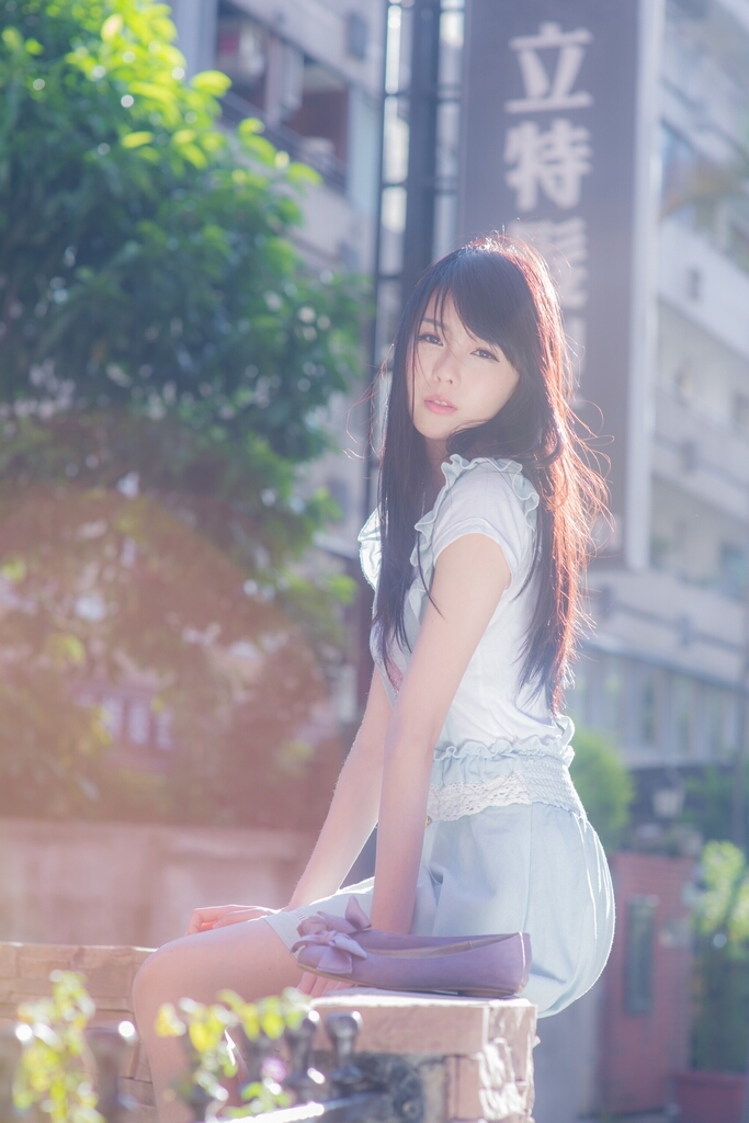 正妹台湾综艺节目助理主持人--蜜儿