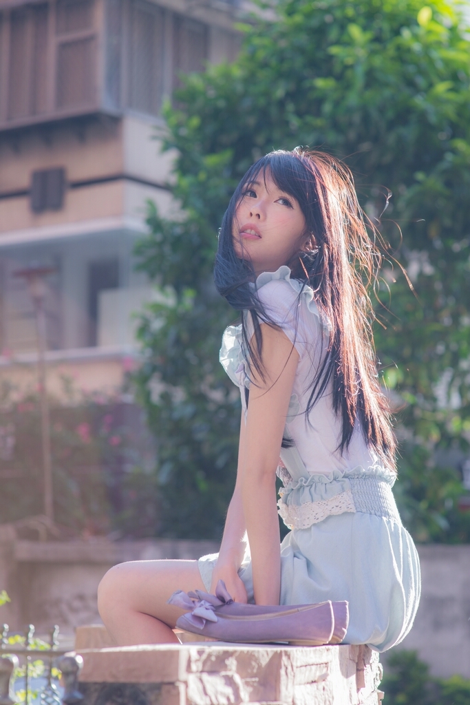 正妹台湾综艺节目助理主持人--蜜儿