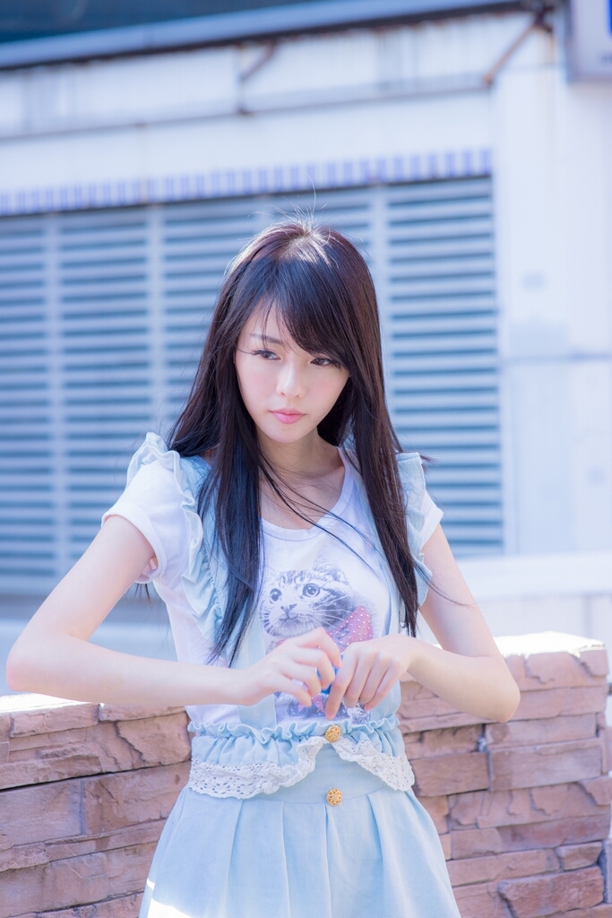 正妹台湾综艺节目助理主持人--蜜儿