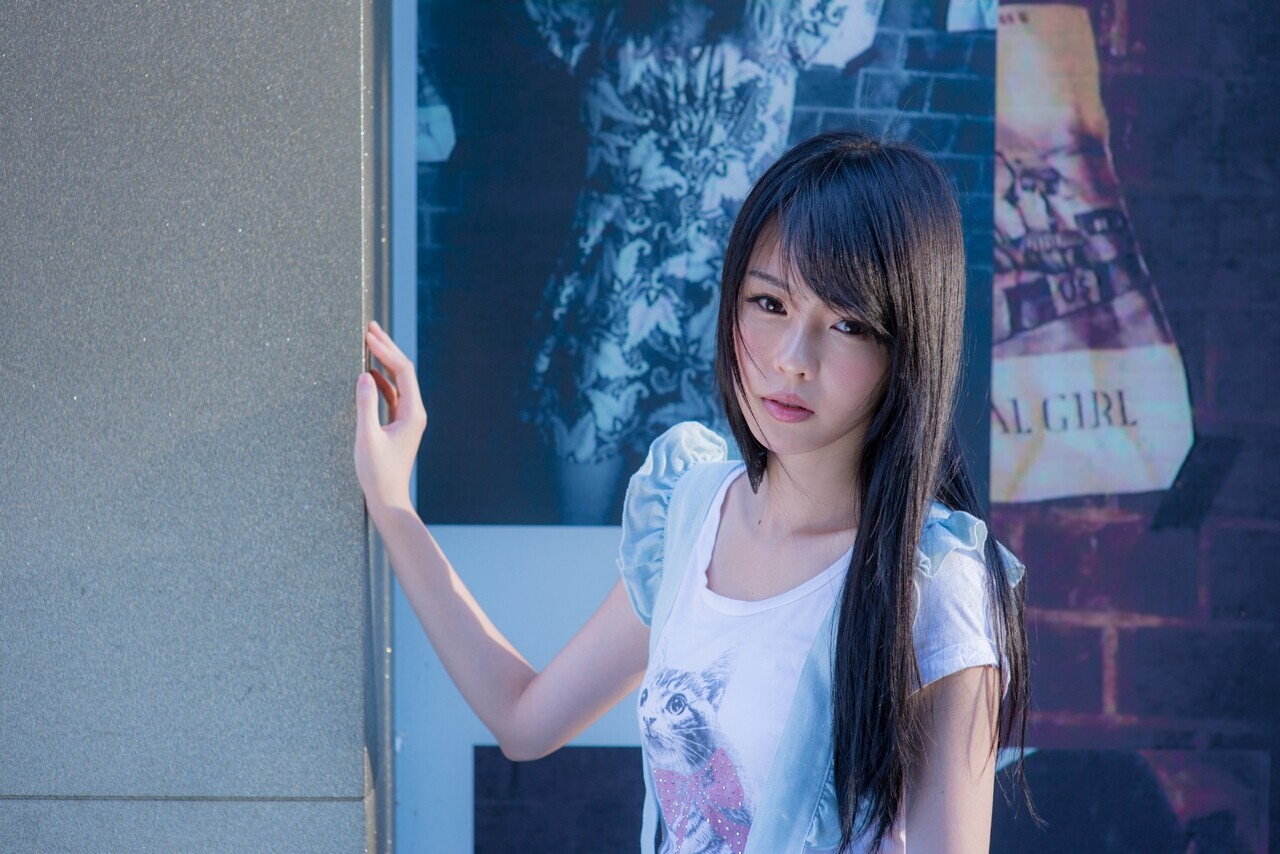 正妹台湾综艺节目助理主持人--蜜儿