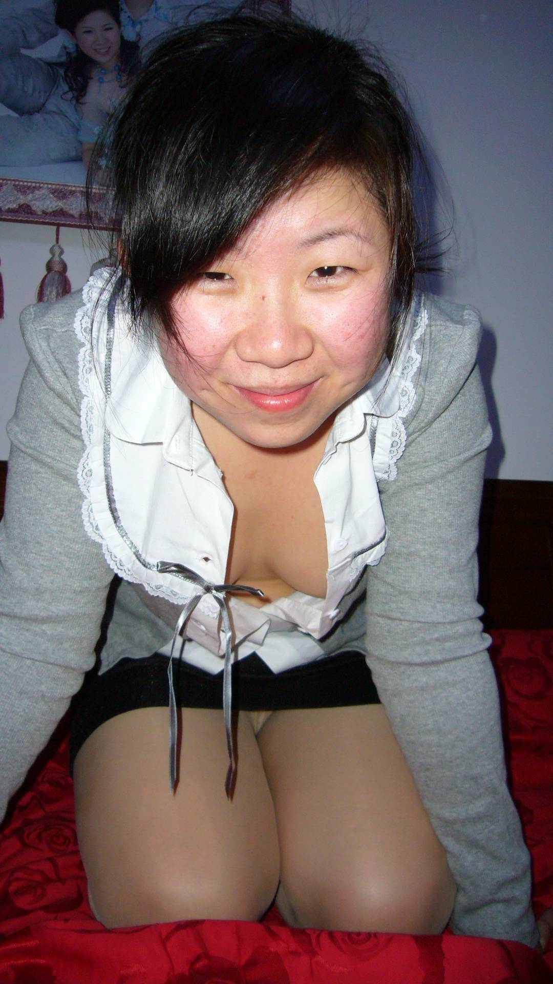 [网络收集] 2013.11.19 新婚小少妇秀丝腿