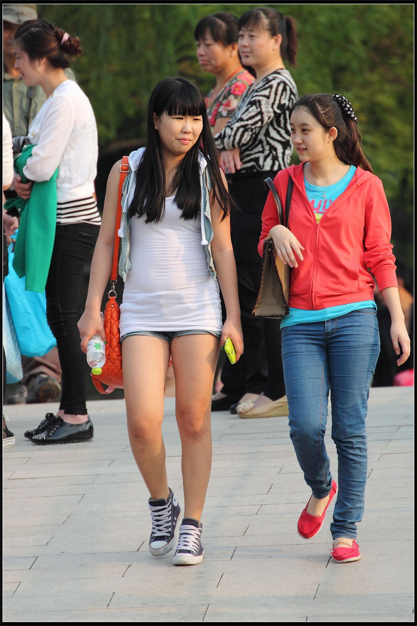 原创街拍丝袜美女042