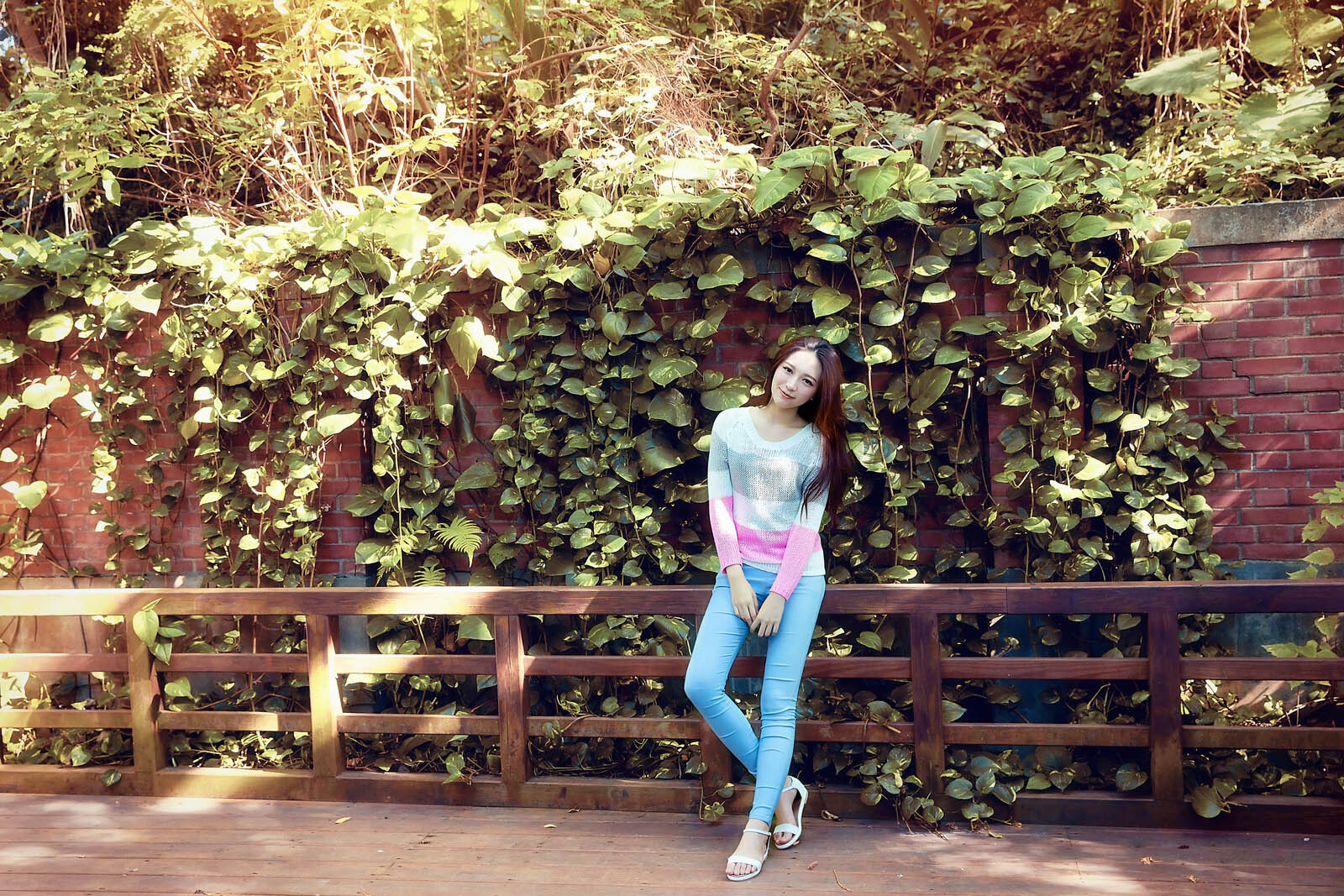 邻家女孩唐筠乔桃园