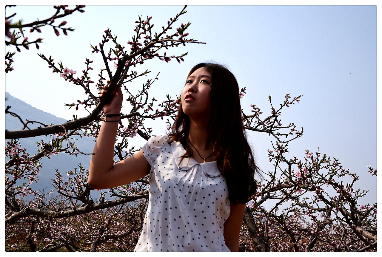 [网络收集] 2013.09.15 桃花依旧笑春风，丝袜是亮点