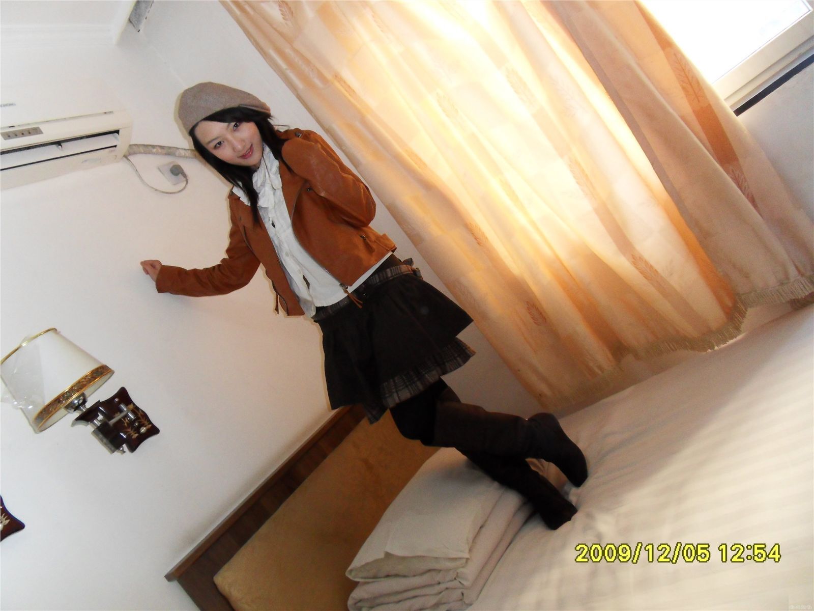 [网络收集] 2013.12.12 模拍黑丝美女雯真