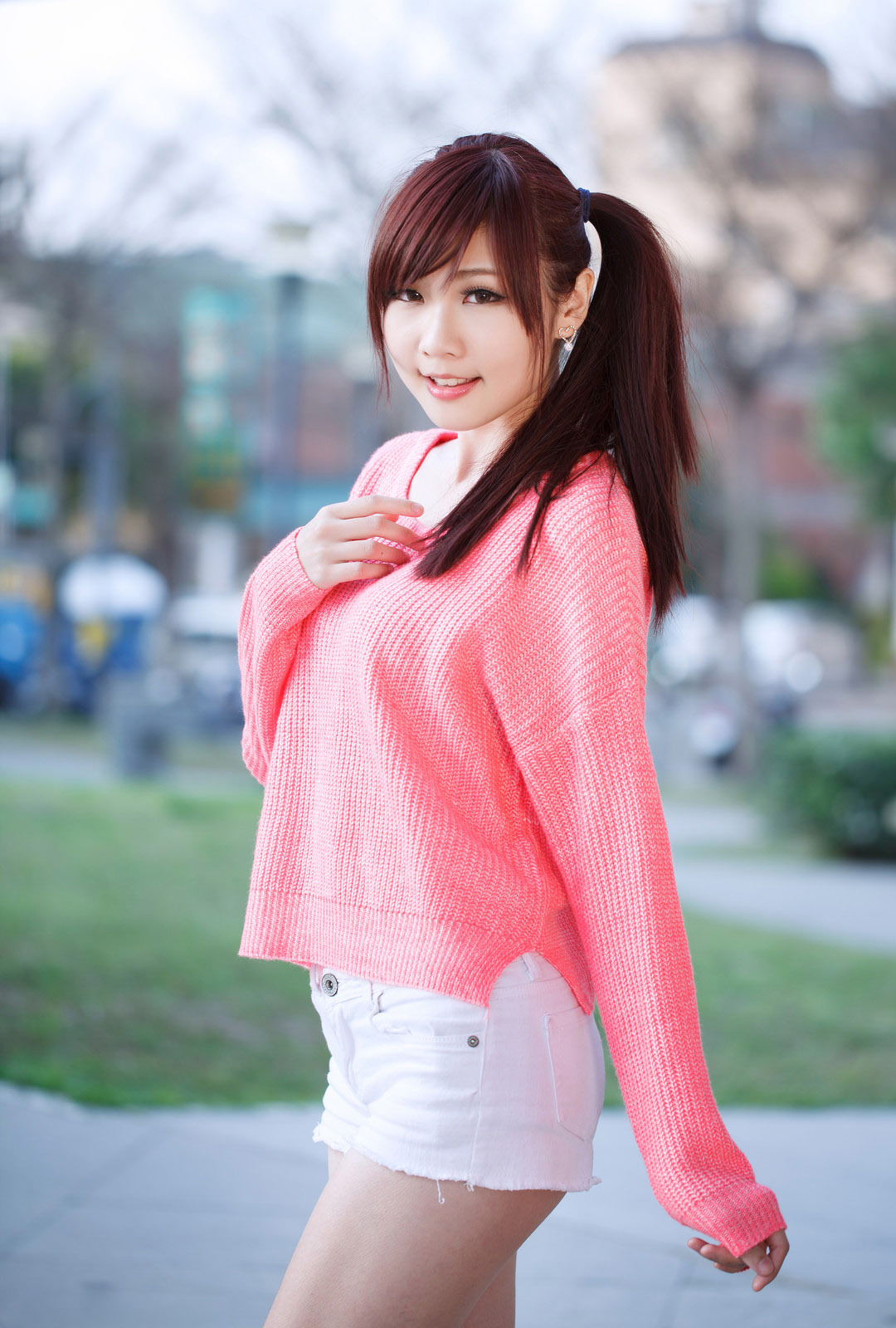 邻家女孩雅筑外拍