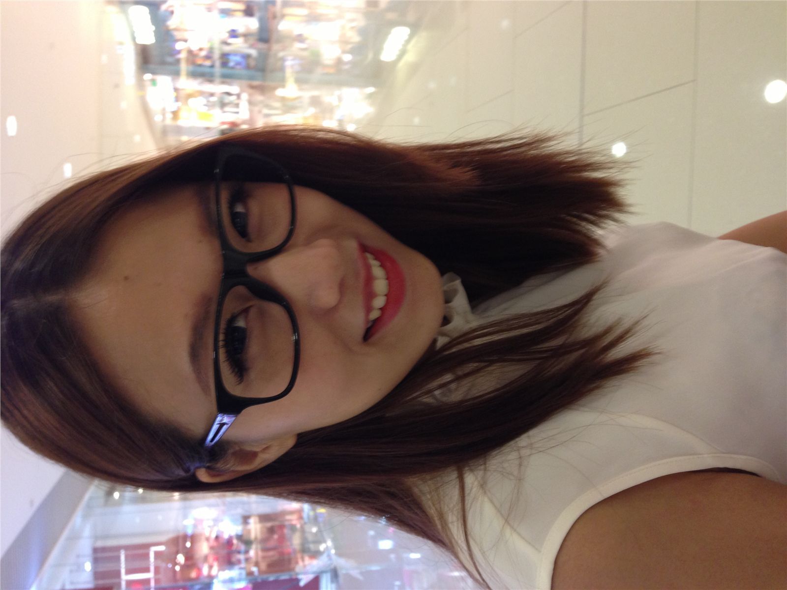 网络红人微博女神-御姐很哀伤