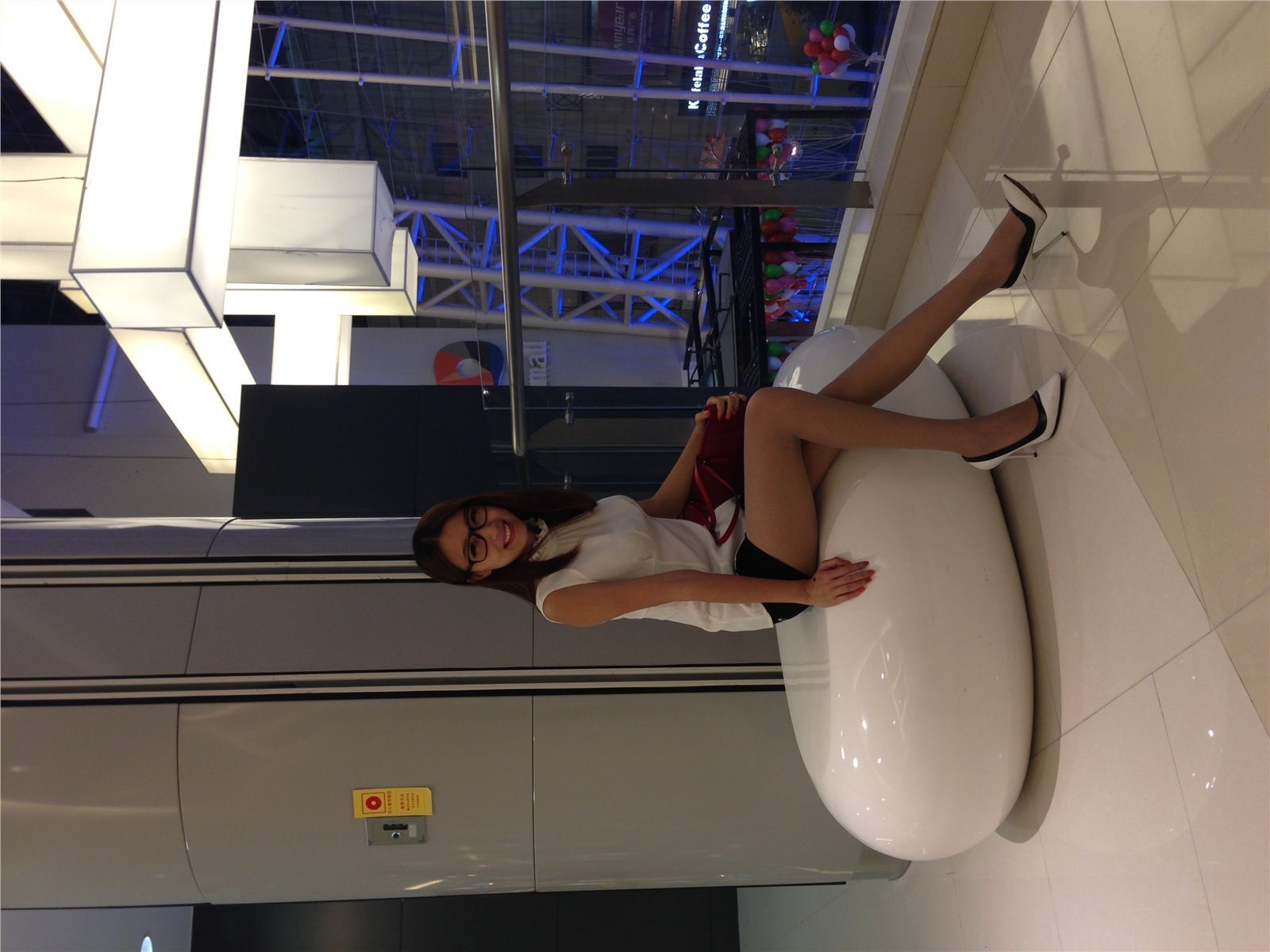 网络红人微博女神-御姐很哀伤