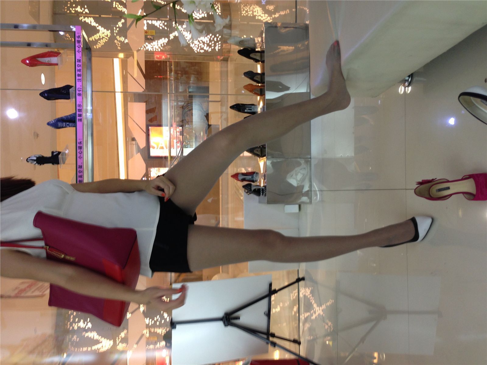 网络红人微博女神-御姐很哀伤