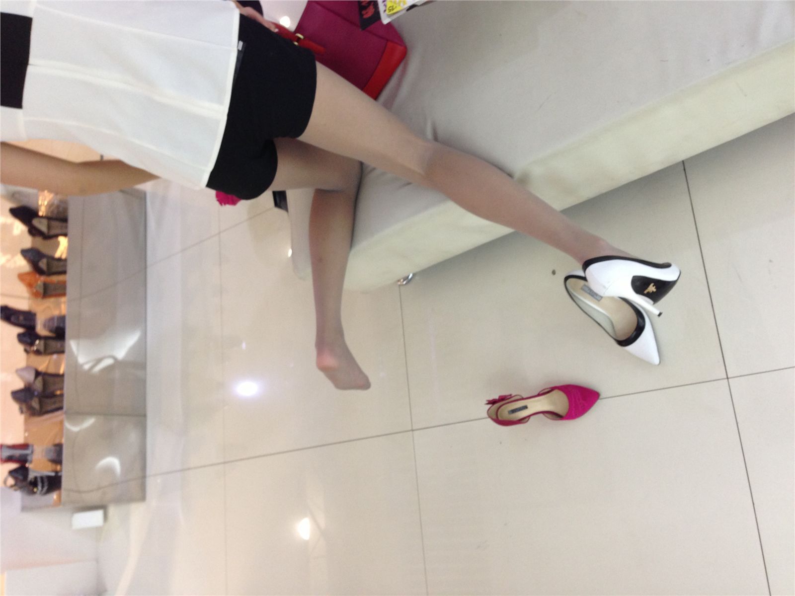 网络红人微博女神-御姐很哀伤