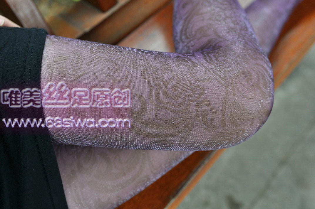 唯美丝11009期静静 国产丝足美腿图片