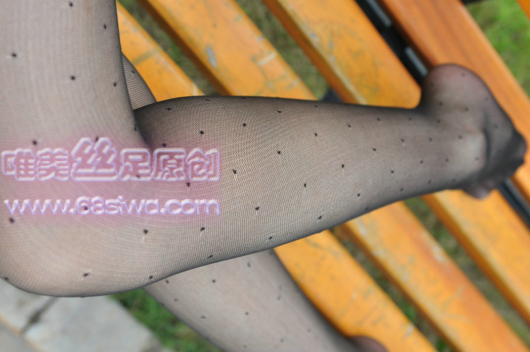 唯美丝11010期静静 国产丝足美腿图片