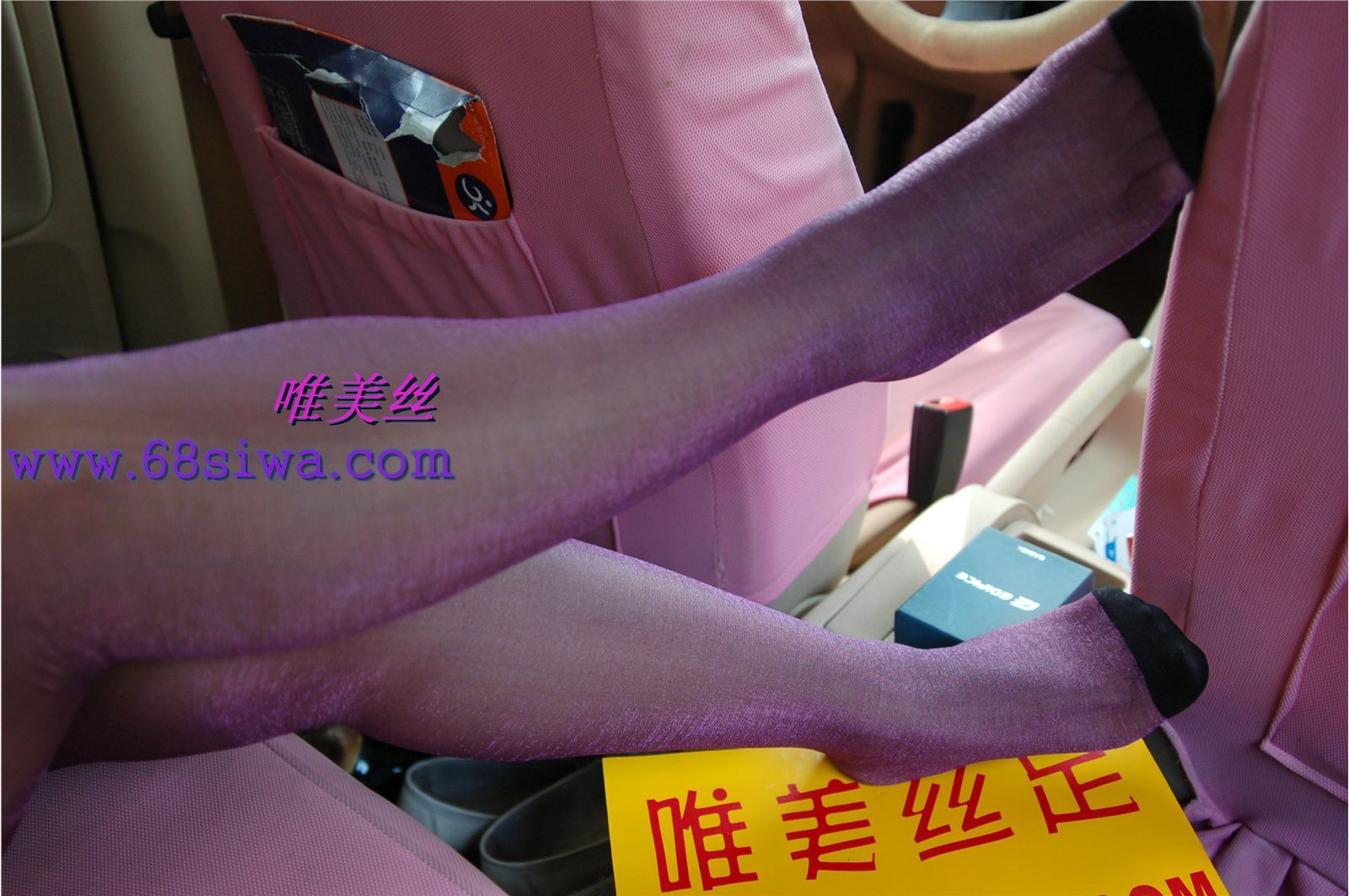 唯美丝11001期露露 国产丝足美腿图片