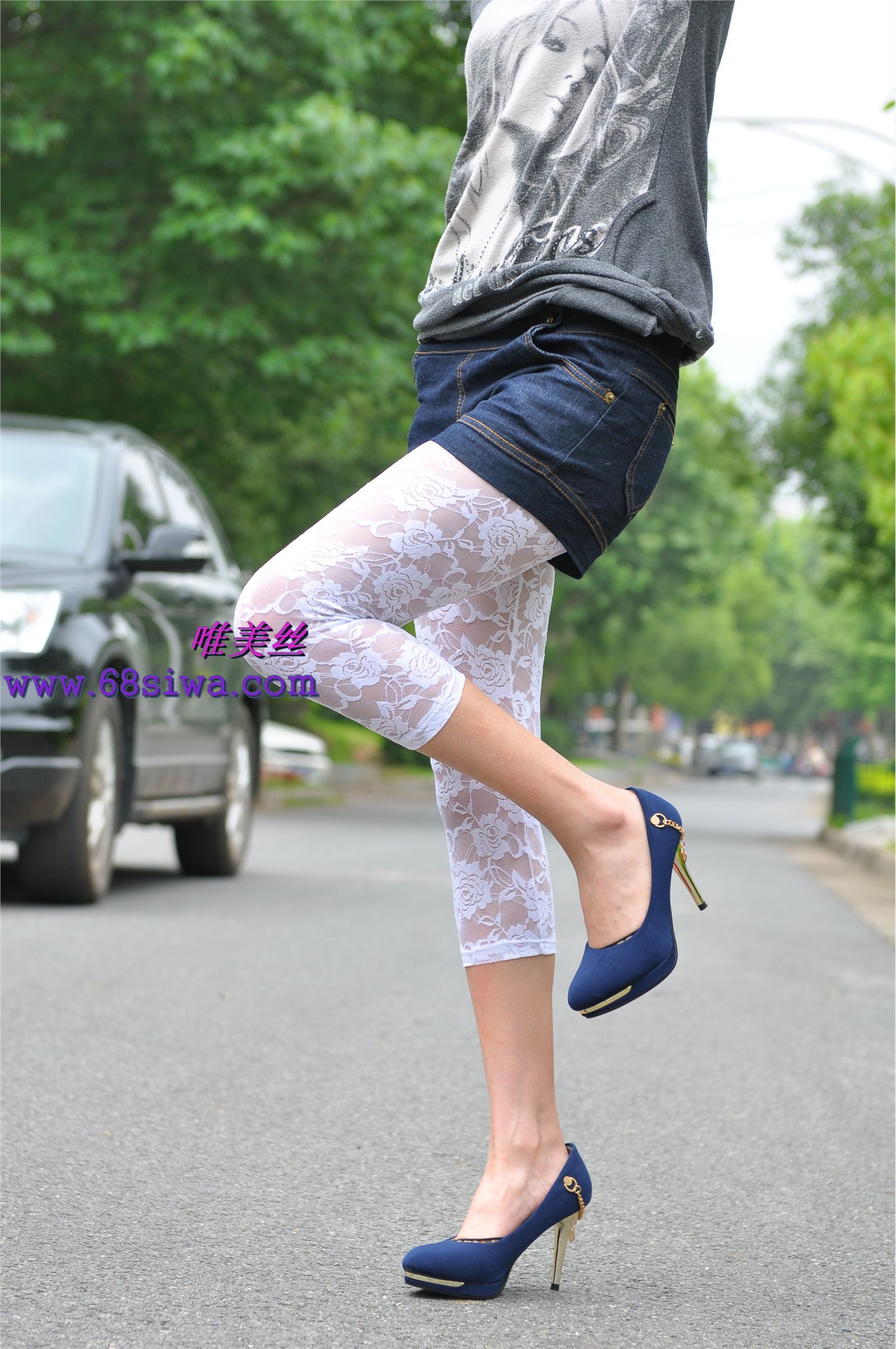 唯美丝11007期静静 国产丝足美腿图片