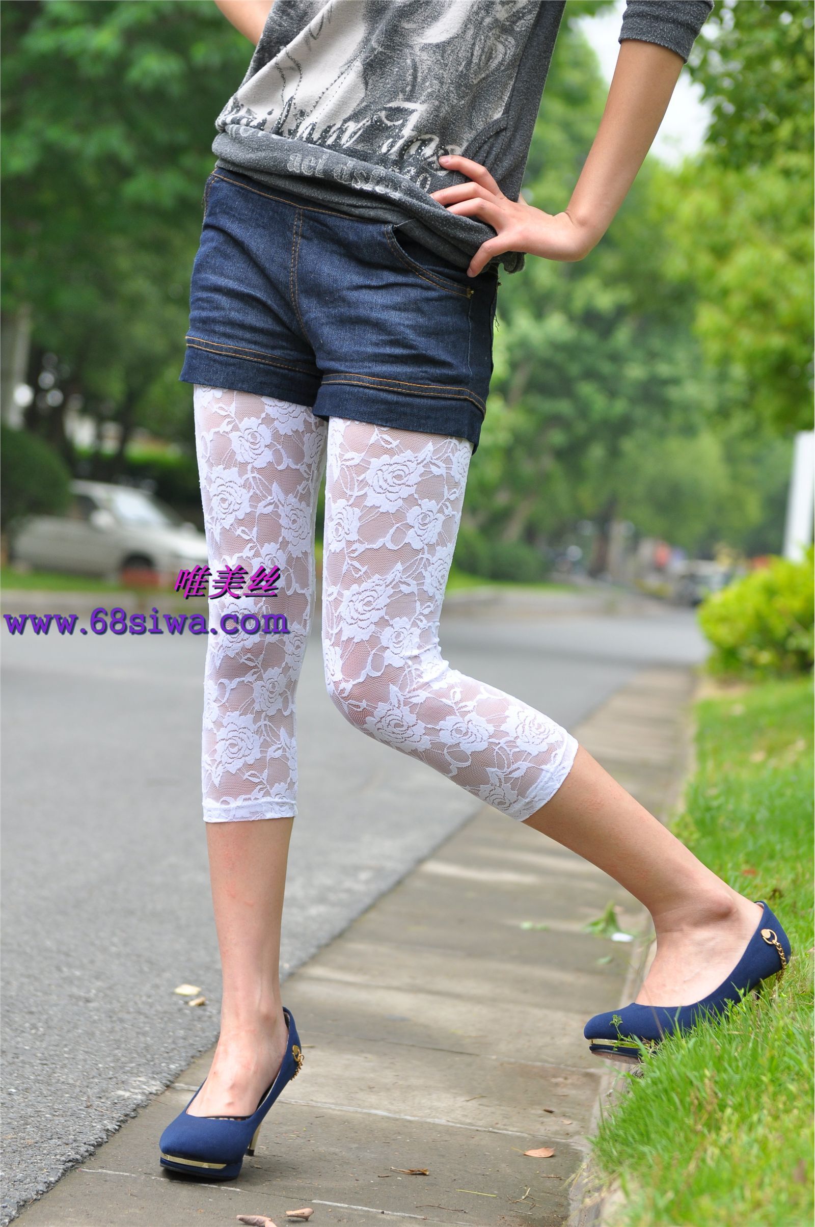 唯美丝11007期静静 国产丝足美腿图片