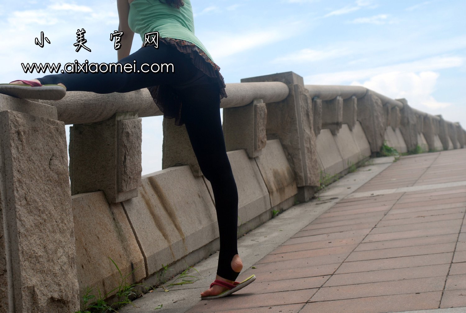 小美 VIP套图 街头力作之雨后的珠江