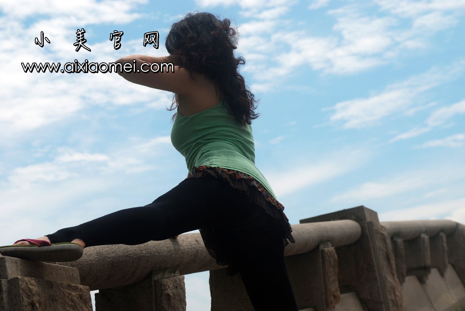 小美 VIP套图 街头力作之雨后的珠江