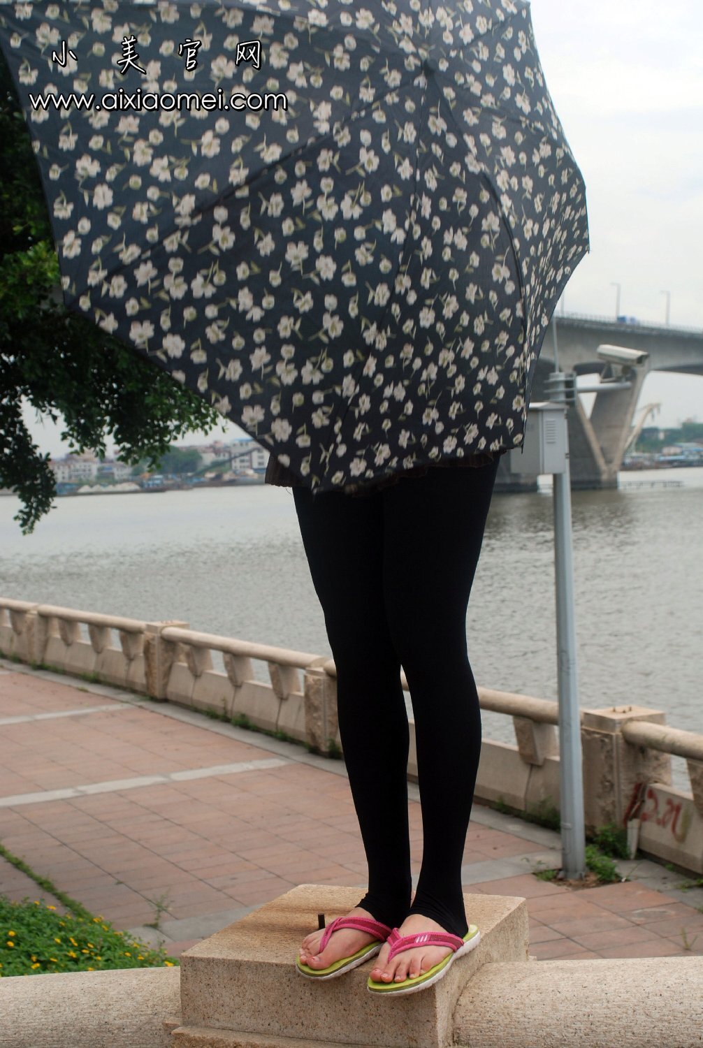 小美 VIP套图 街头力作之雨后的珠江