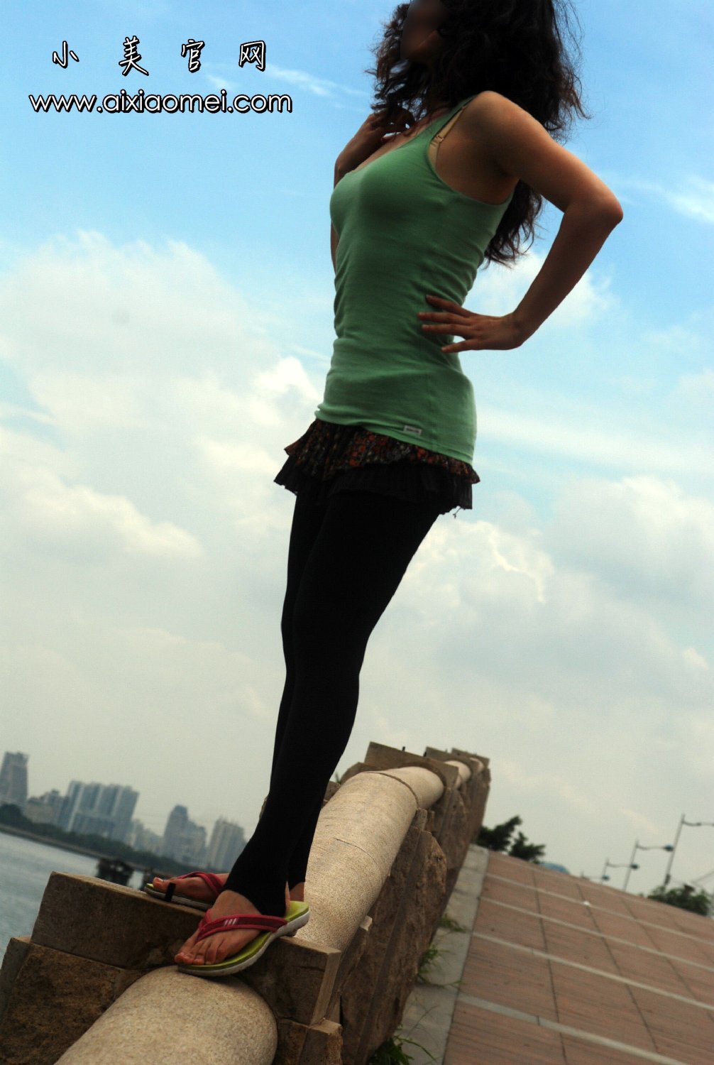 小美 VIP套图 街头力作之雨后的珠江