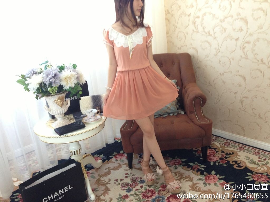 秀人网尤物模特小小白思宜生活照