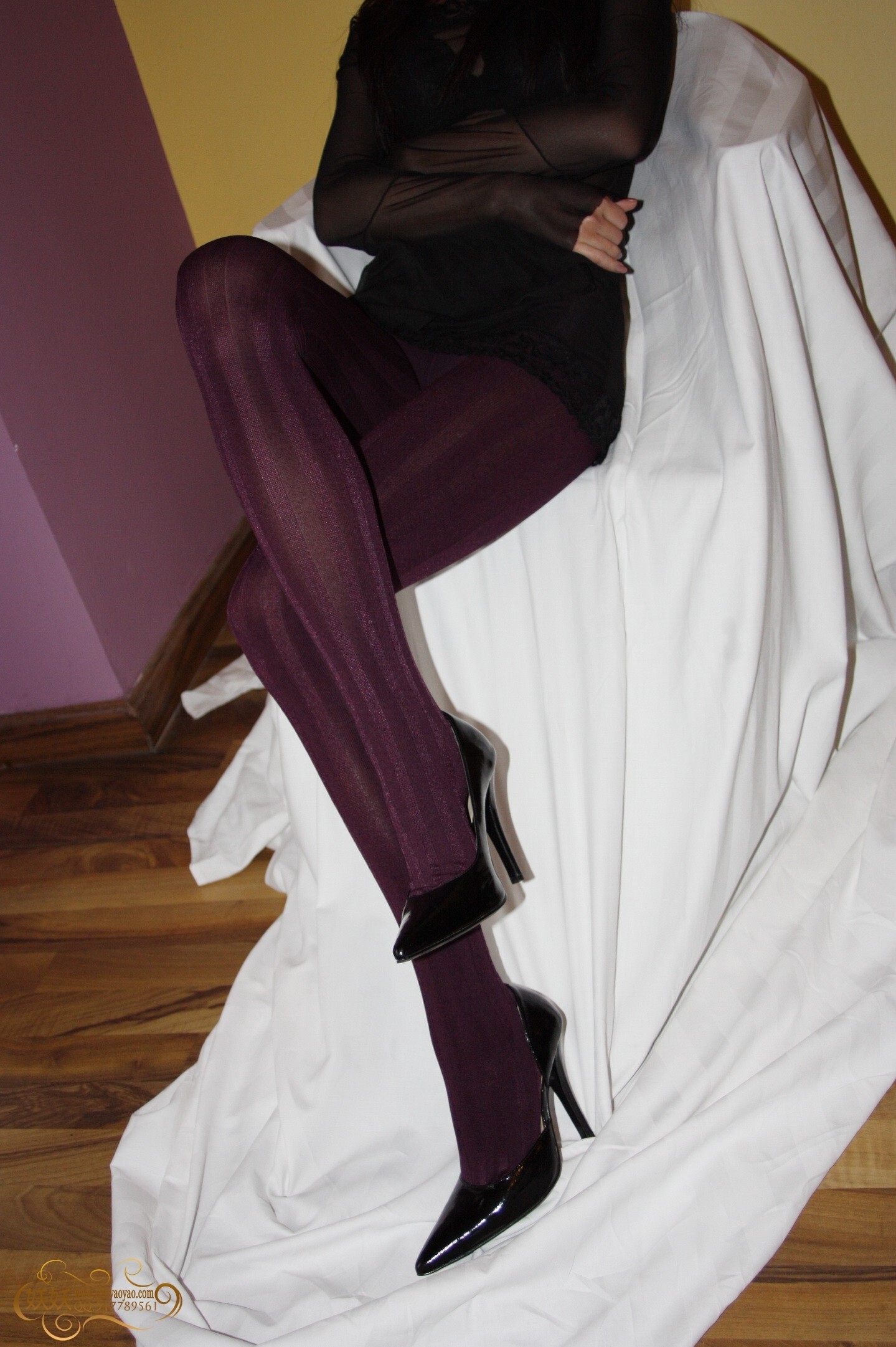 [妖妖]VIP无水印高清套图系列 happy牛year~~情内丝情