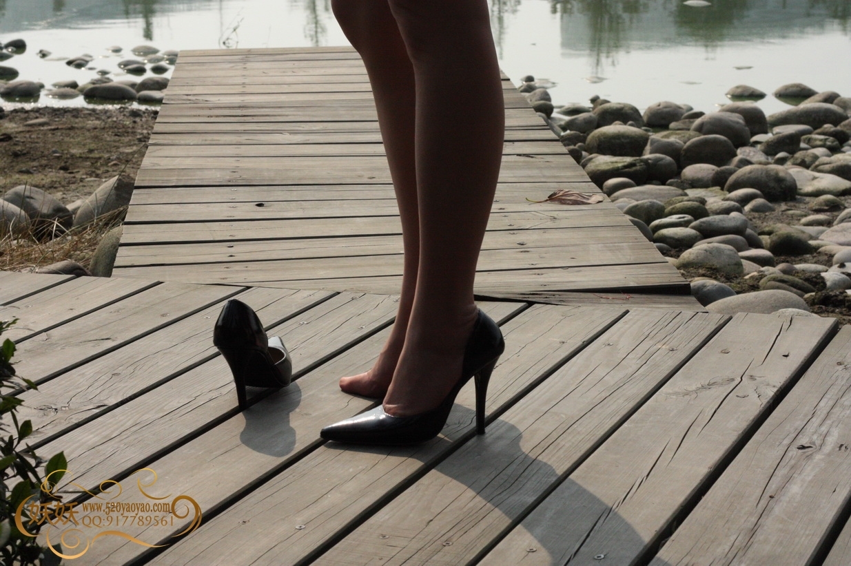 绿叶仙踪~A1外拍妖妖VIP套图