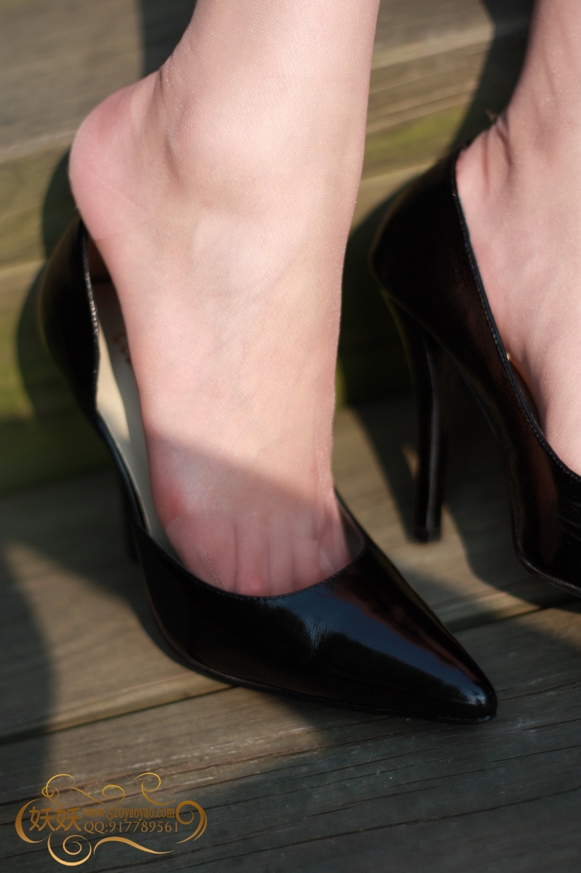 绿叶仙踪~A1外拍妖妖VIP套图