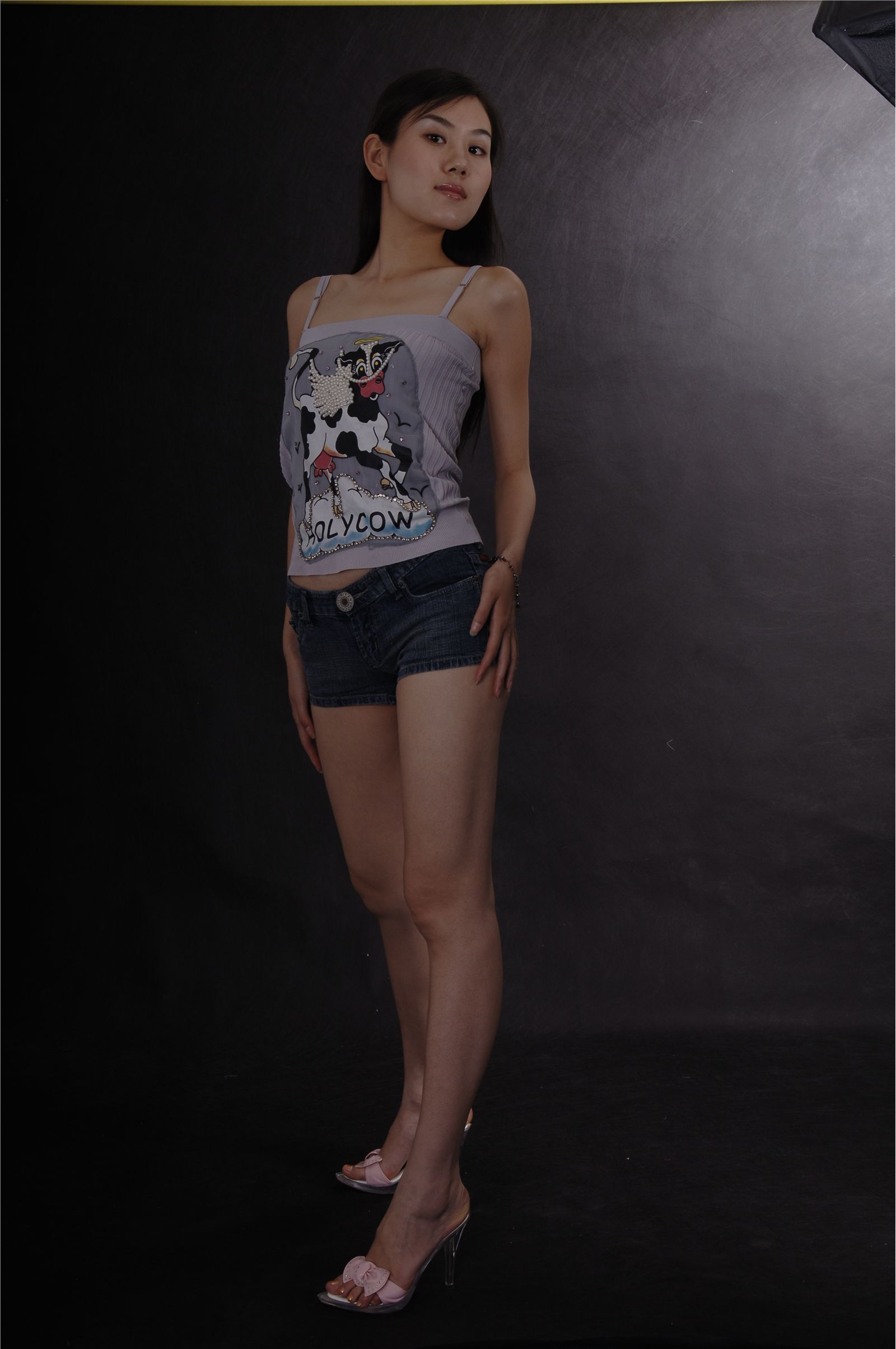 中高艺MICALL原版裸足407M 国产美女丝袜写真套图