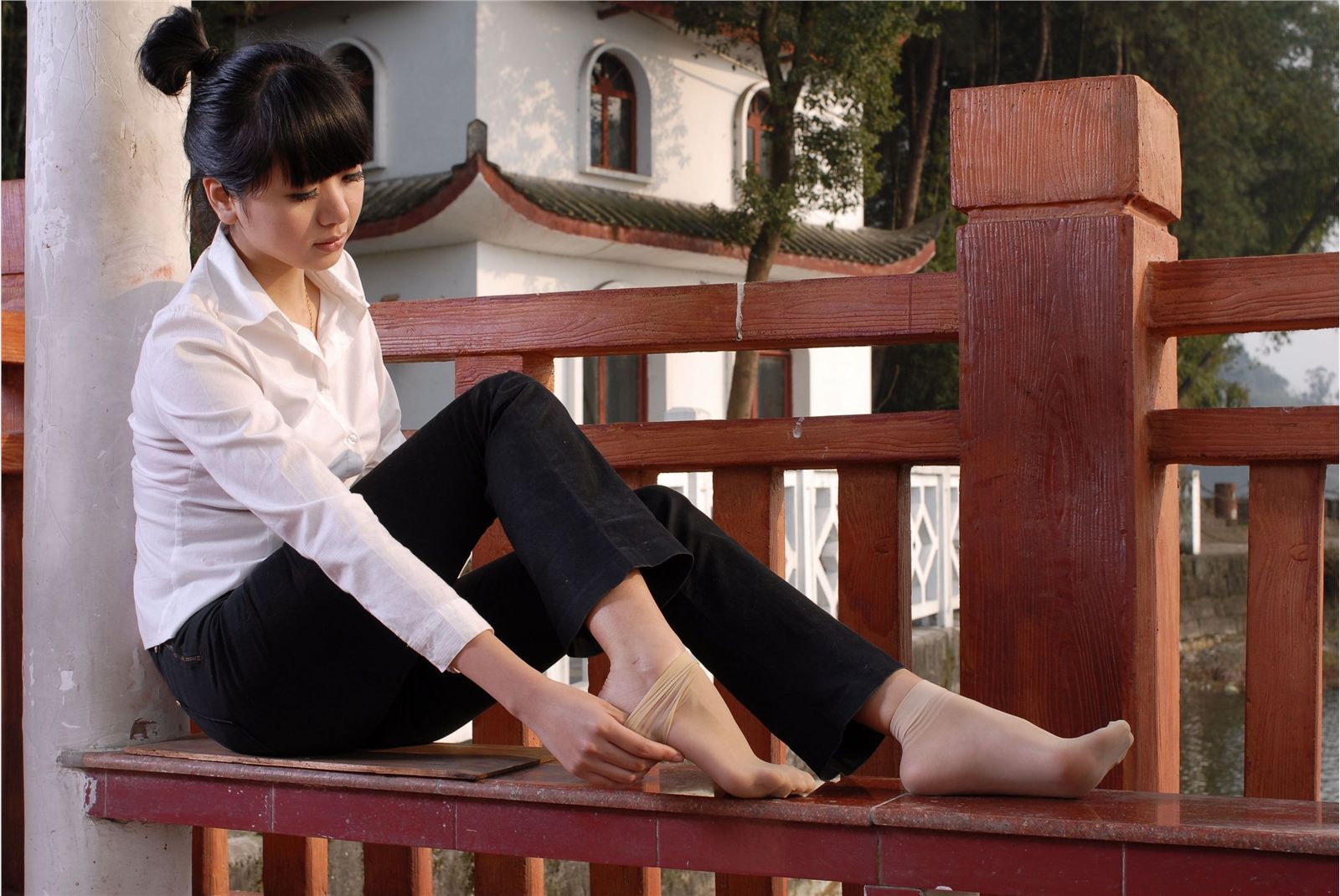 Auly外景丝袜高跟 中高艺