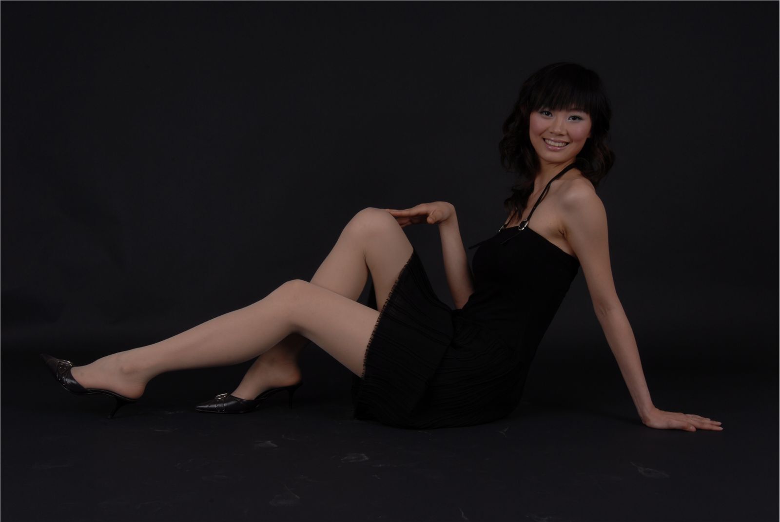 美女Cici 中高艺丝袜美腿