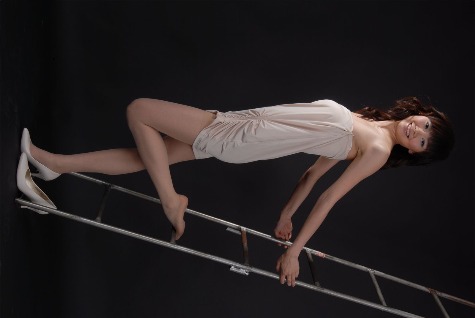 美女Cici 中高艺丝袜美腿