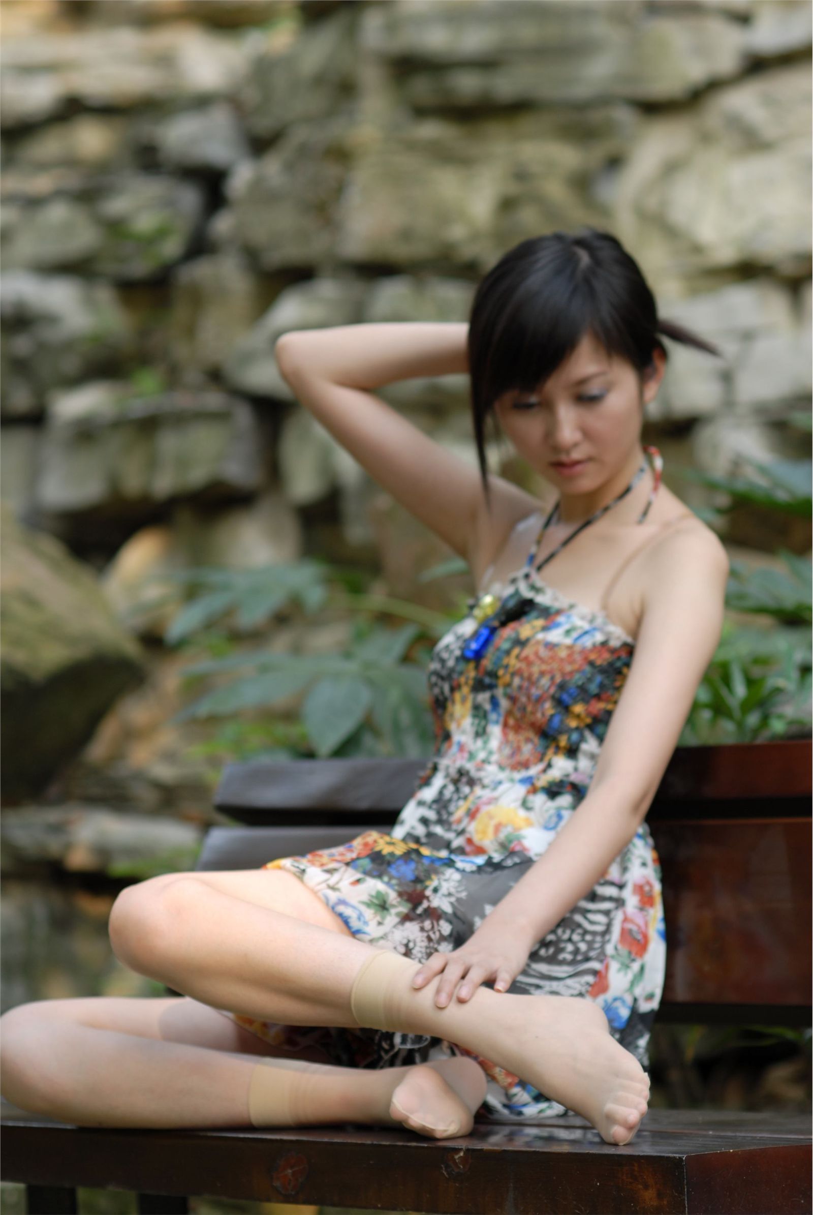 Nessy外景丝袜高跟 中高艺套图