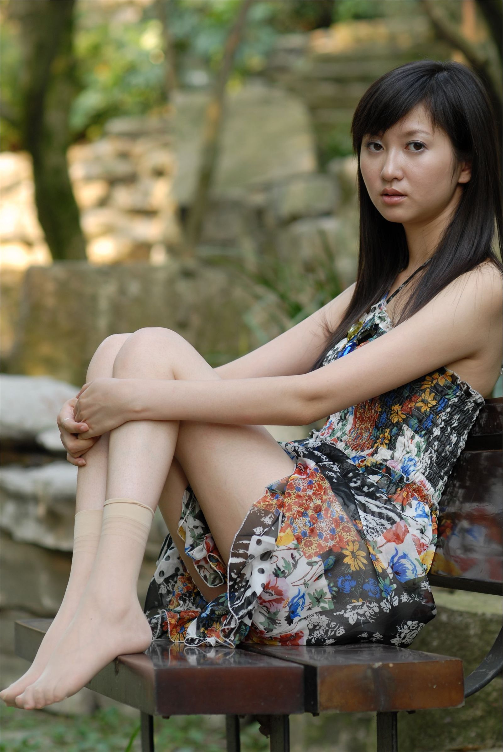 Nessy外景丝袜高跟 中高艺套图